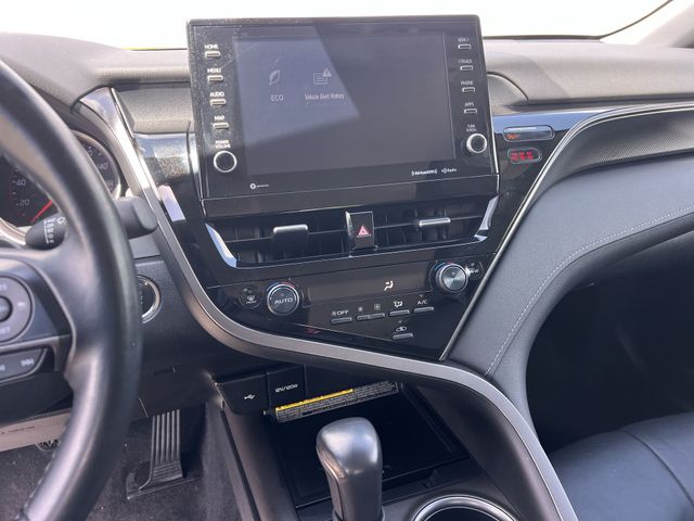 Thumbnail: 2021 Toyota Camry - 14