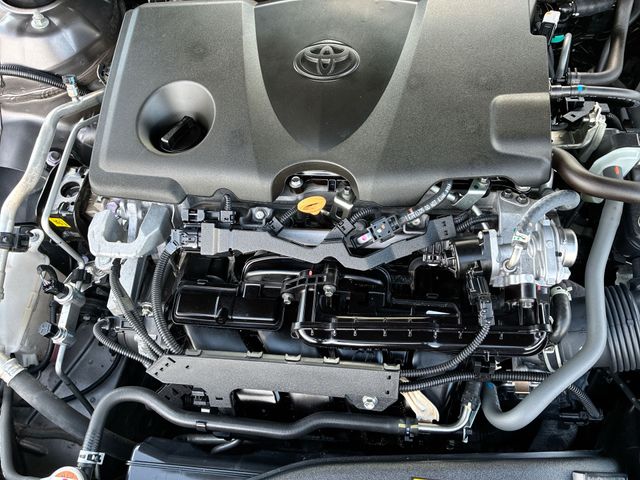 Thumbnail: 2021 Toyota Camry - 8