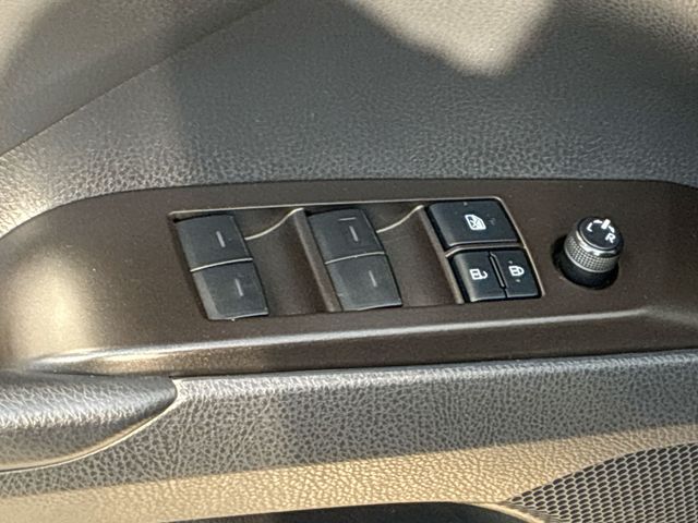 Thumbnail: 2021 Toyota Camry - 29
