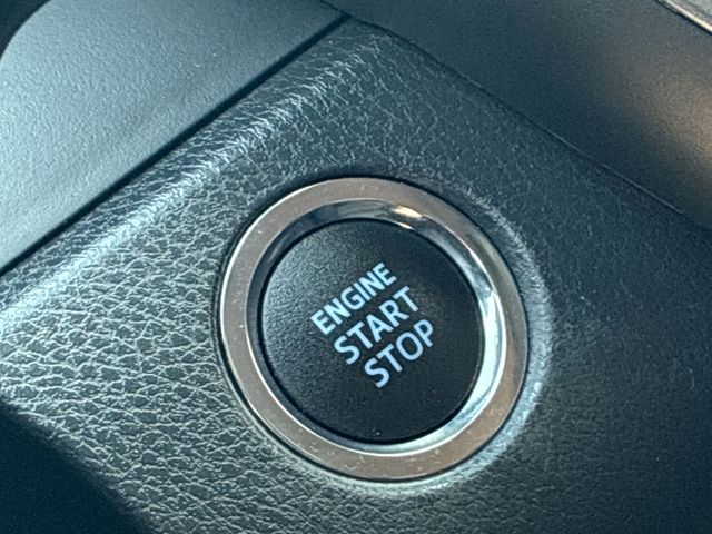 Thumbnail: 2021 Toyota Camry - 27