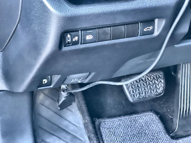 Thumbnail: 2021 Toyota RAV4 - 29