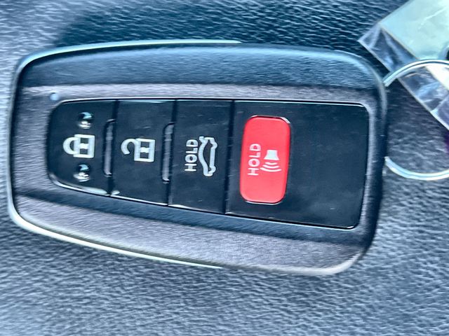 Thumbnail: 2021 Toyota RAV4 - 18