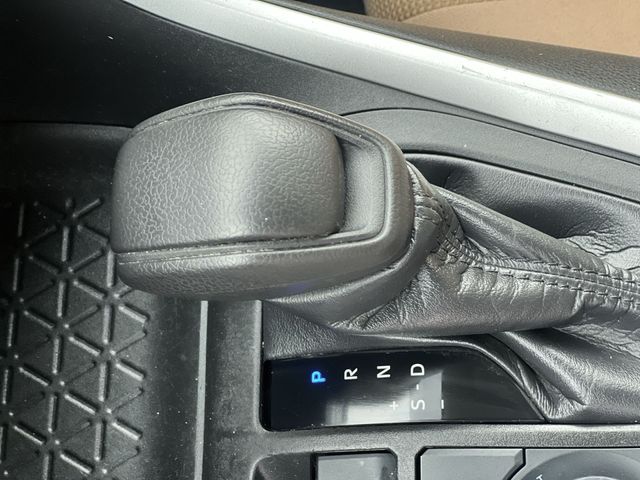 Thumbnail: 2021 Toyota RAV4 - 22