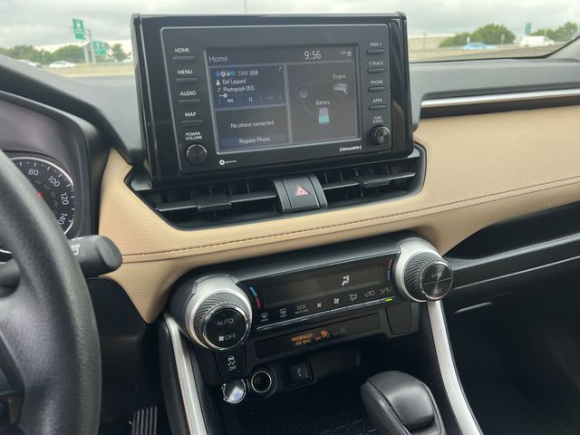 Thumbnail: 2021 Toyota RAV4 - 14