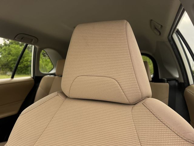 Thumbnail: 2021 Toyota RAV4 - 25