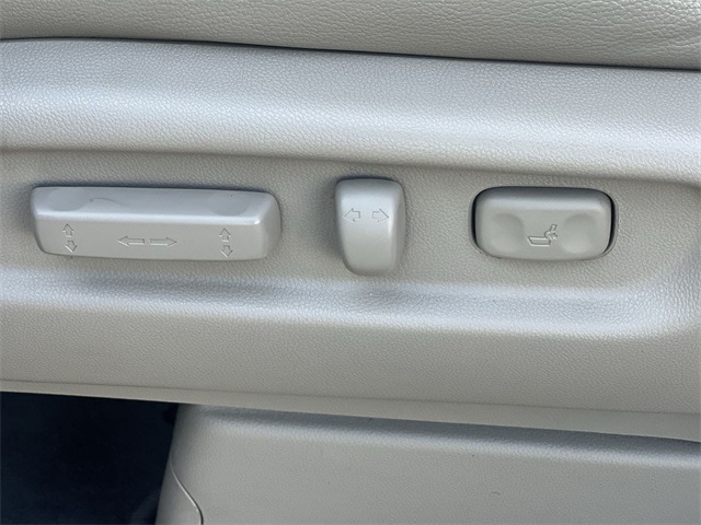 Thumbnail: 2014 Honda Odyssey - 30