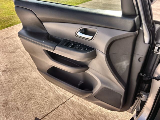 Thumbnail: 2014 Honda Odyssey - 30