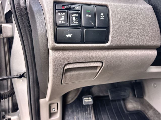 Thumbnail: 2015 Honda Odyssey - 29