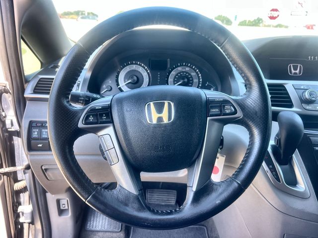 Thumbnail: 2013 Honda Odyssey - 10