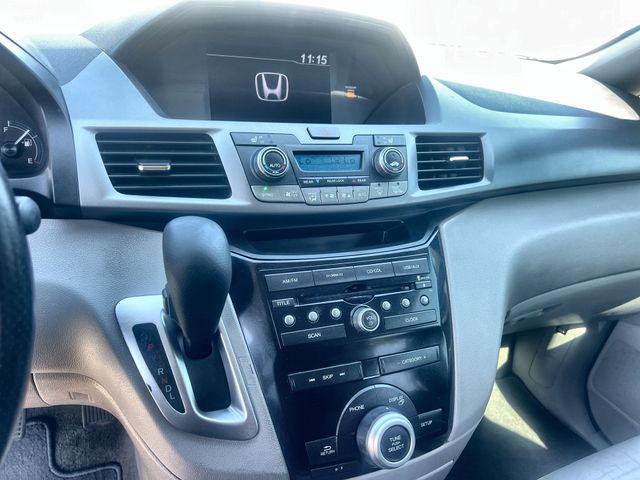 Thumbnail: 2013 Honda Odyssey - 14