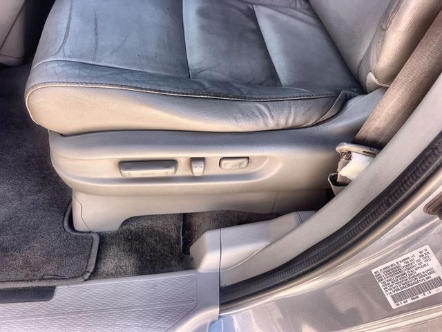 Thumbnail: 2013 Honda Odyssey - 31