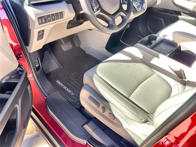 2025 Honda Odyssey EX-L 13