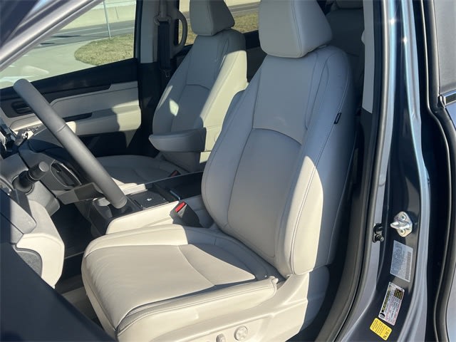 Thumbnail: 2026 Honda Odyssey - 11