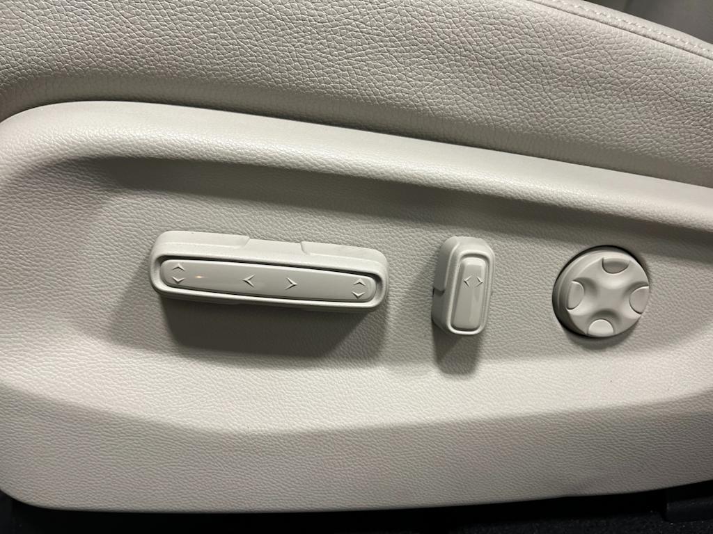 Thumbnail: 2026 Honda Odyssey - 16