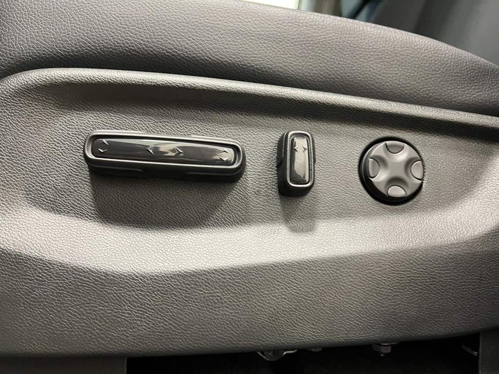 Thumbnail: 2026 Honda Odyssey - 21