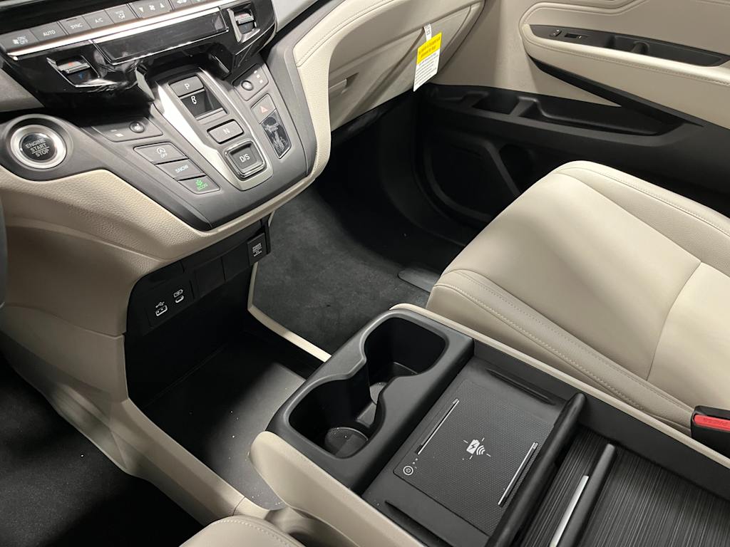Thumbnail: 2026 Honda Odyssey - 21