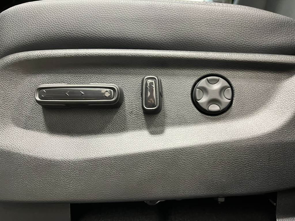 Thumbnail: 2026 Honda Odyssey - 21