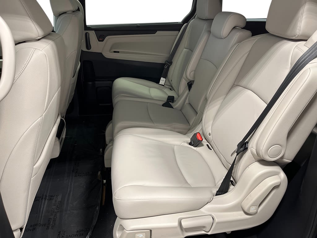 Thumbnail: 2026 Honda Odyssey - 13