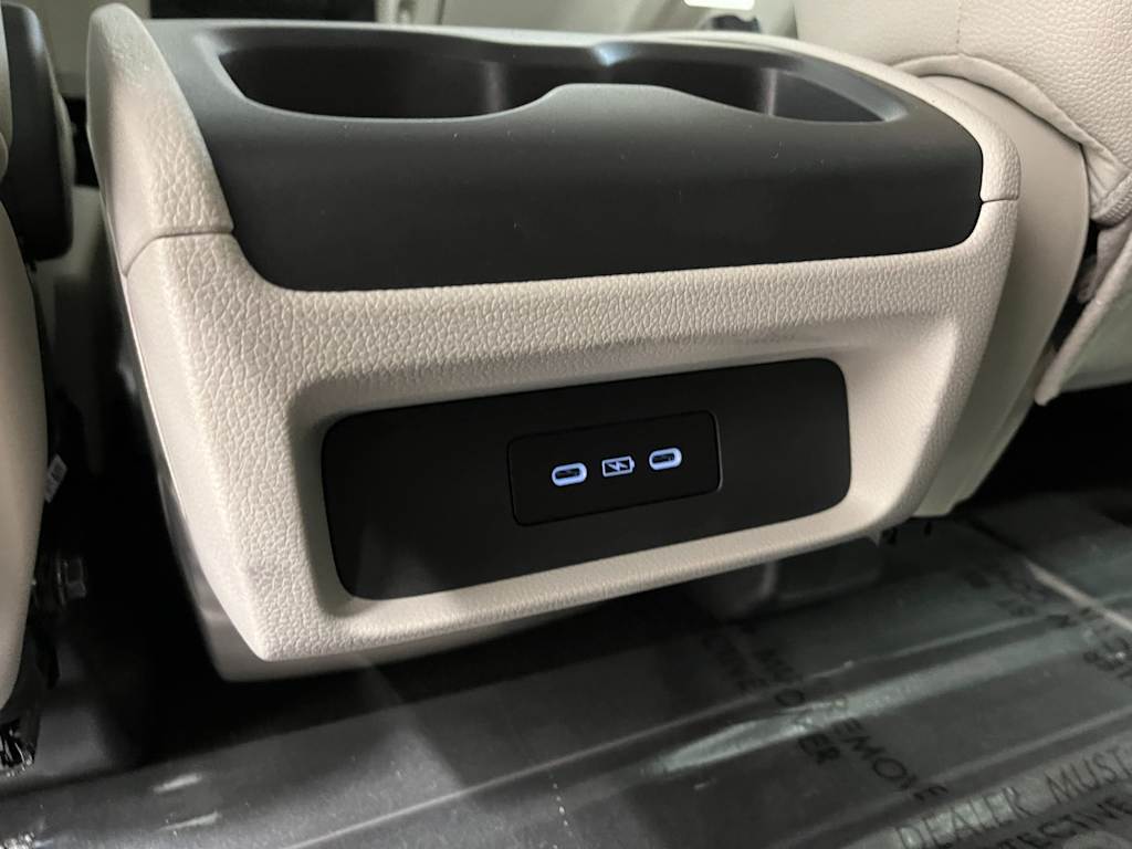 Thumbnail: 2026 Honda Odyssey - 26