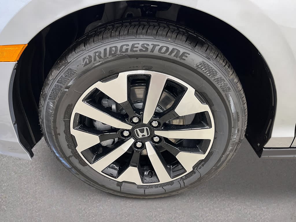 Thumbnail: 2026 Honda Odyssey - 8