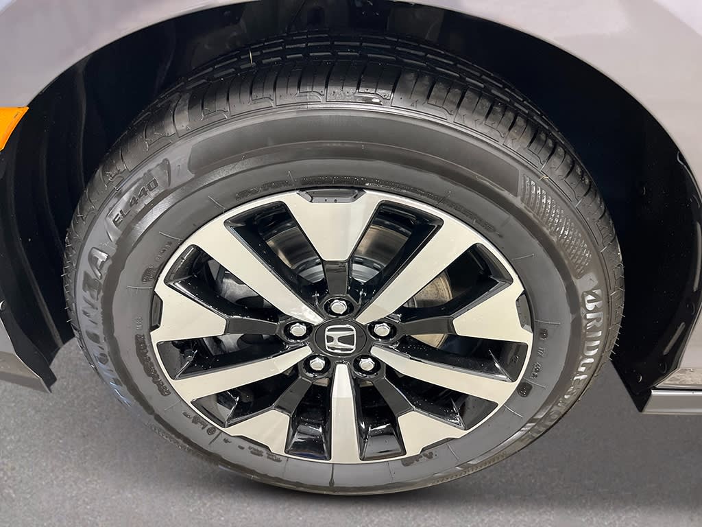 Thumbnail: 2026 Honda Odyssey - 8