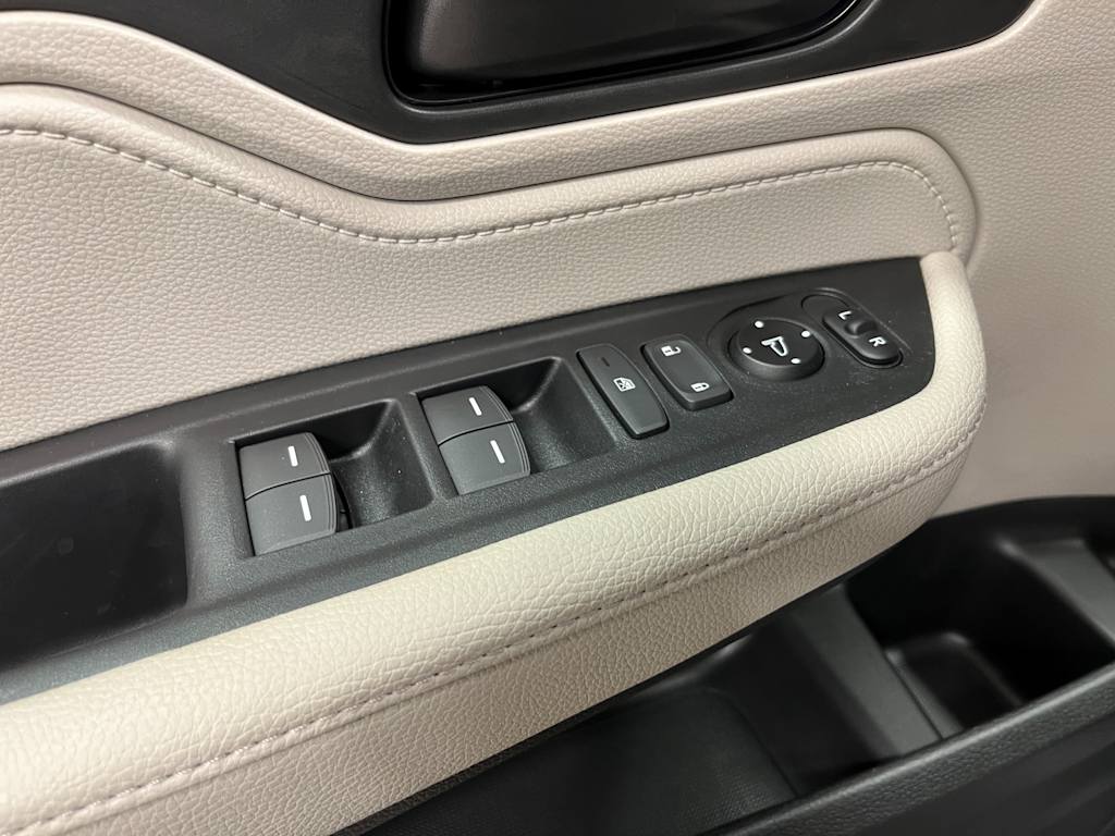Thumbnail: 2026 Honda Odyssey - 20