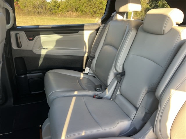 Thumbnail: 2020 Honda Odyssey - 21