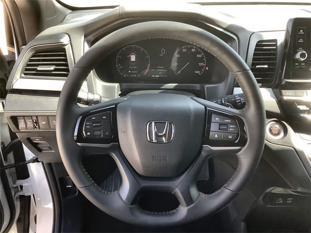 2025 Honda Odyssey Sport 10