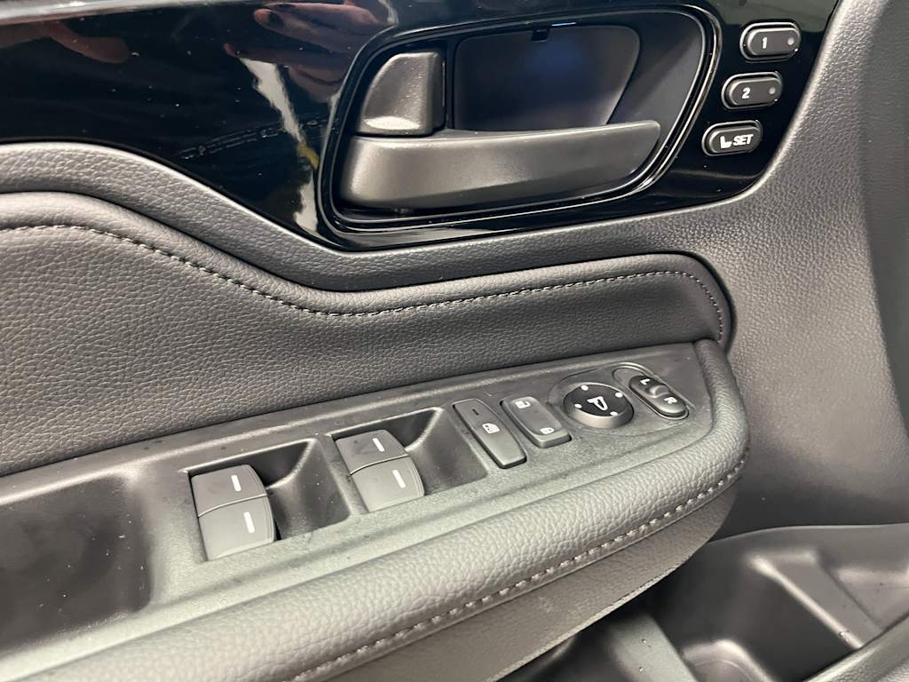 Thumbnail: 2026 Honda Odyssey - 21