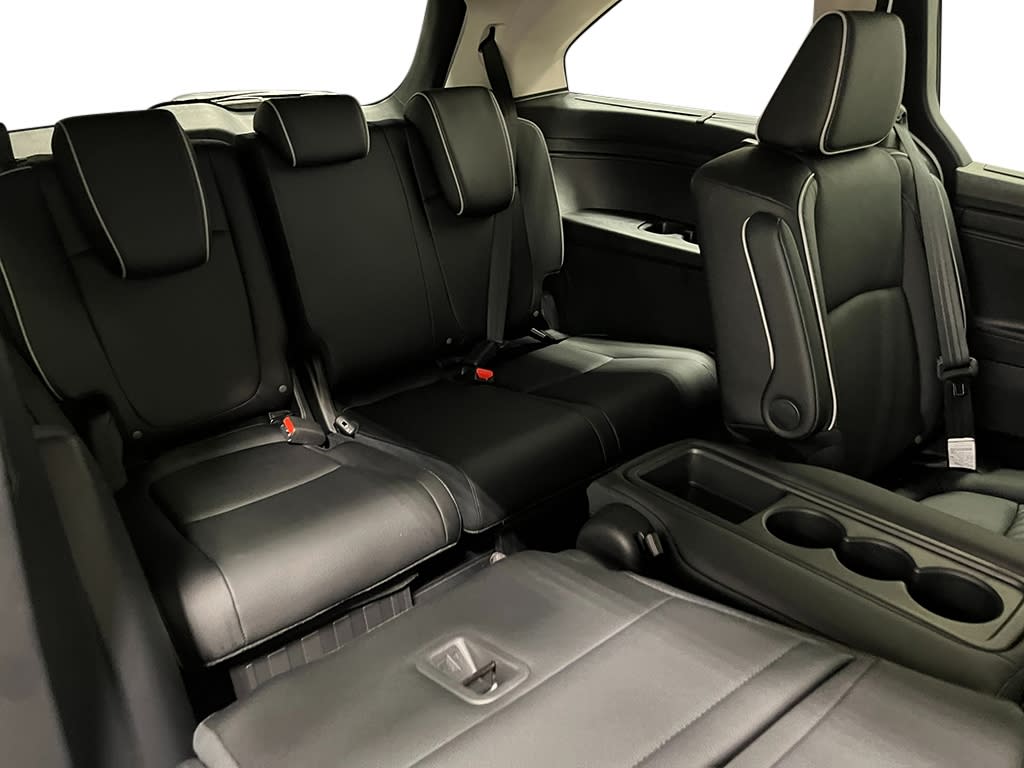 Thumbnail: 2027 Honda Odyssey - 27