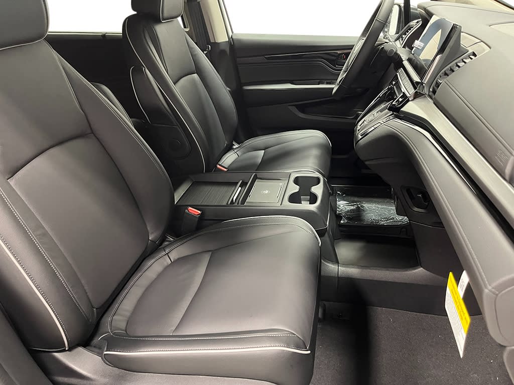 Thumbnail: 2026 Honda Odyssey - 12