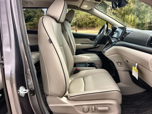 Thumbnail: 2026 Honda Odyssey - 12