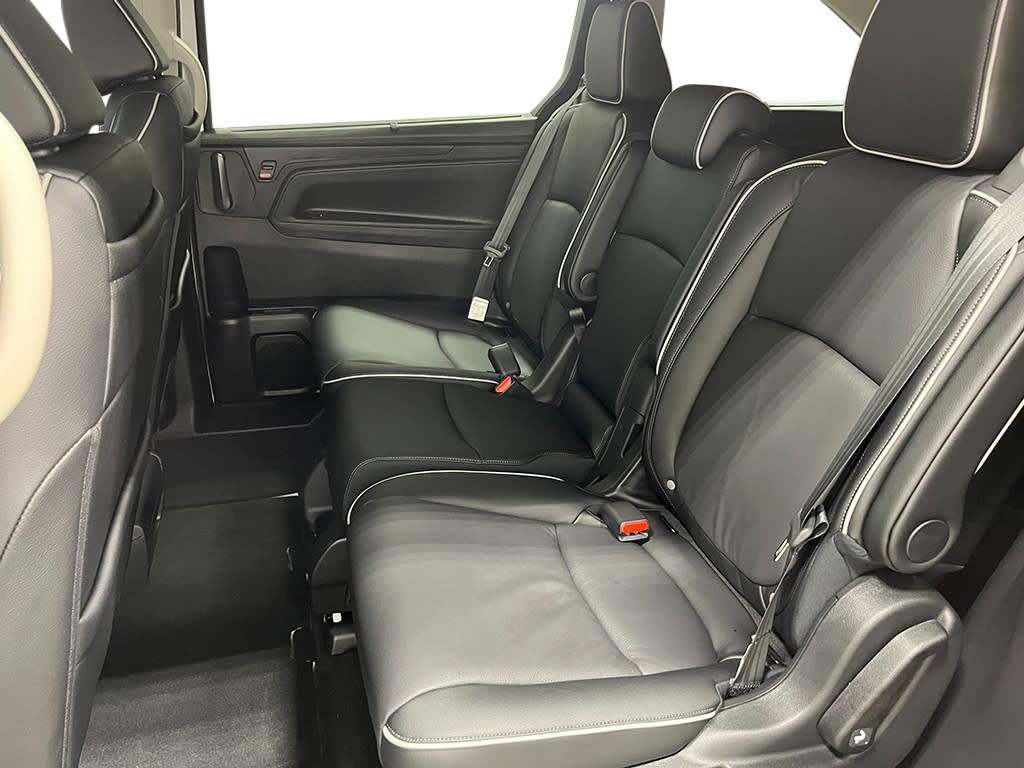 Thumbnail: 2026 Honda Odyssey - 13