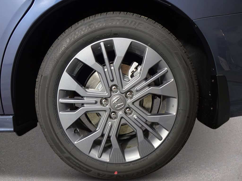 Thumbnail: 2026 Honda Odyssey - 7