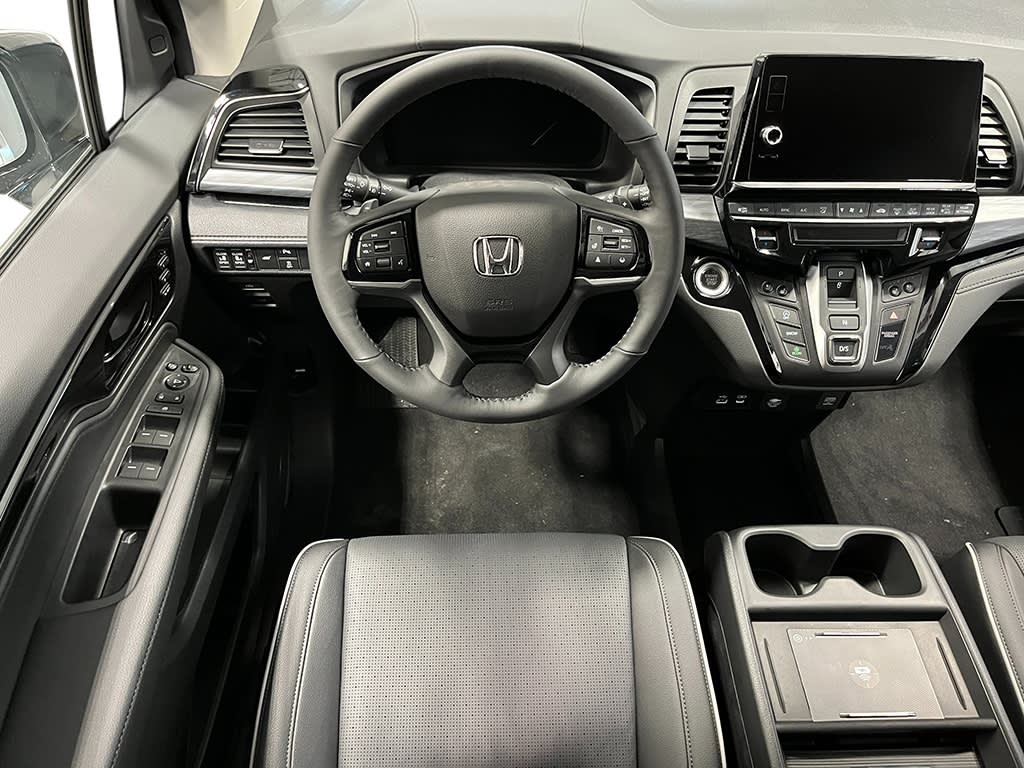 Thumbnail: 2027 Honda Odyssey - 9