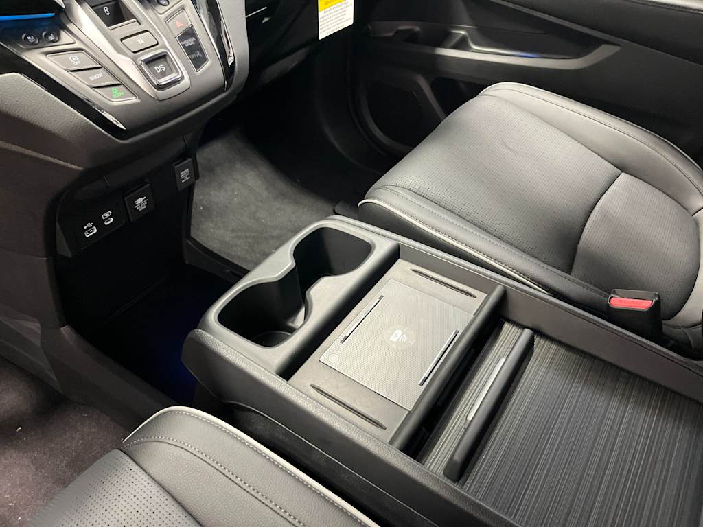 Thumbnail: 2027 Honda Odyssey - 26