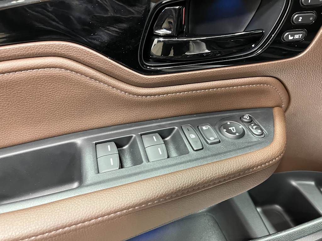 Thumbnail: 2027 Honda Odyssey - 18
