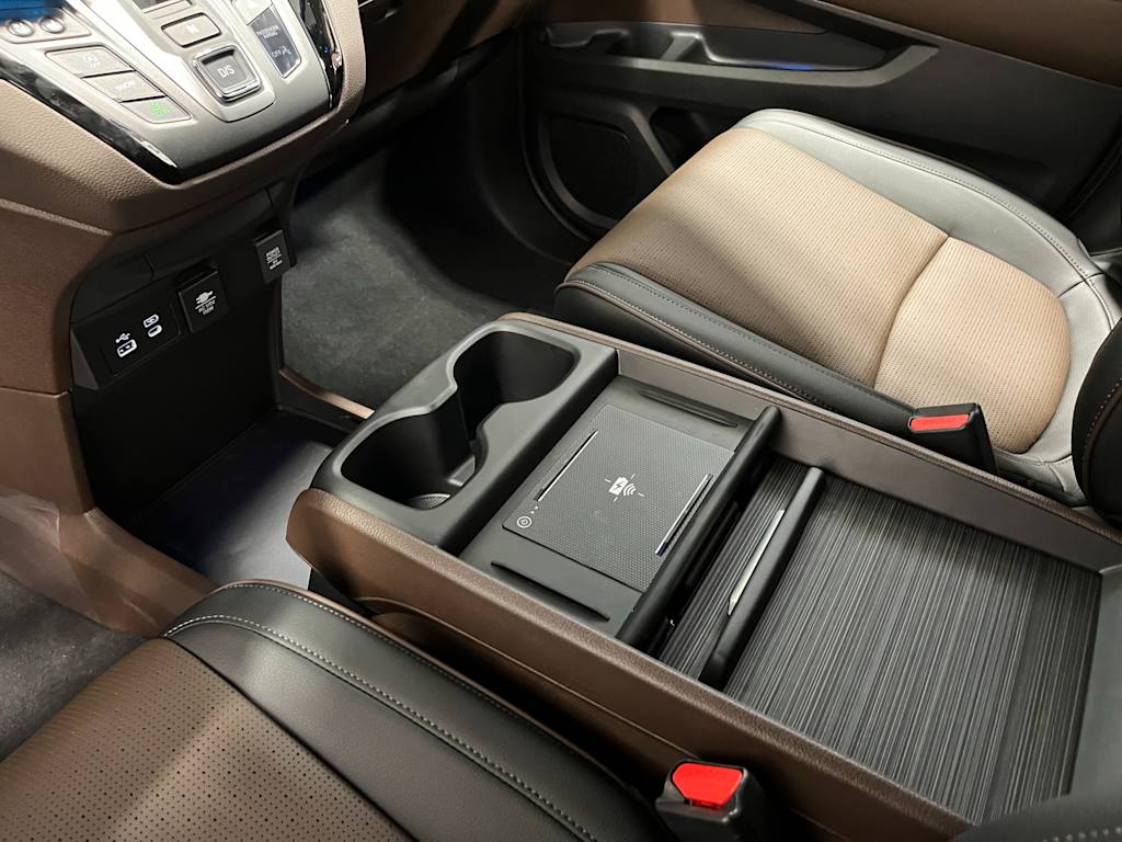 Thumbnail: 2027 Honda Odyssey - 14