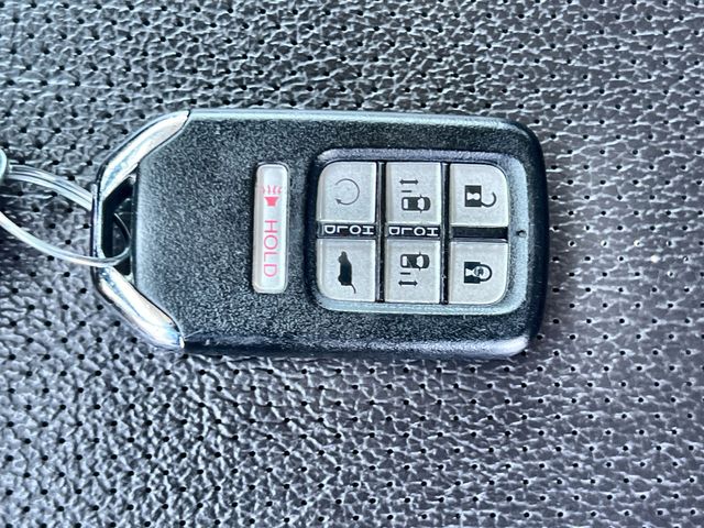 Thumbnail: 2019 Honda Odyssey - 19