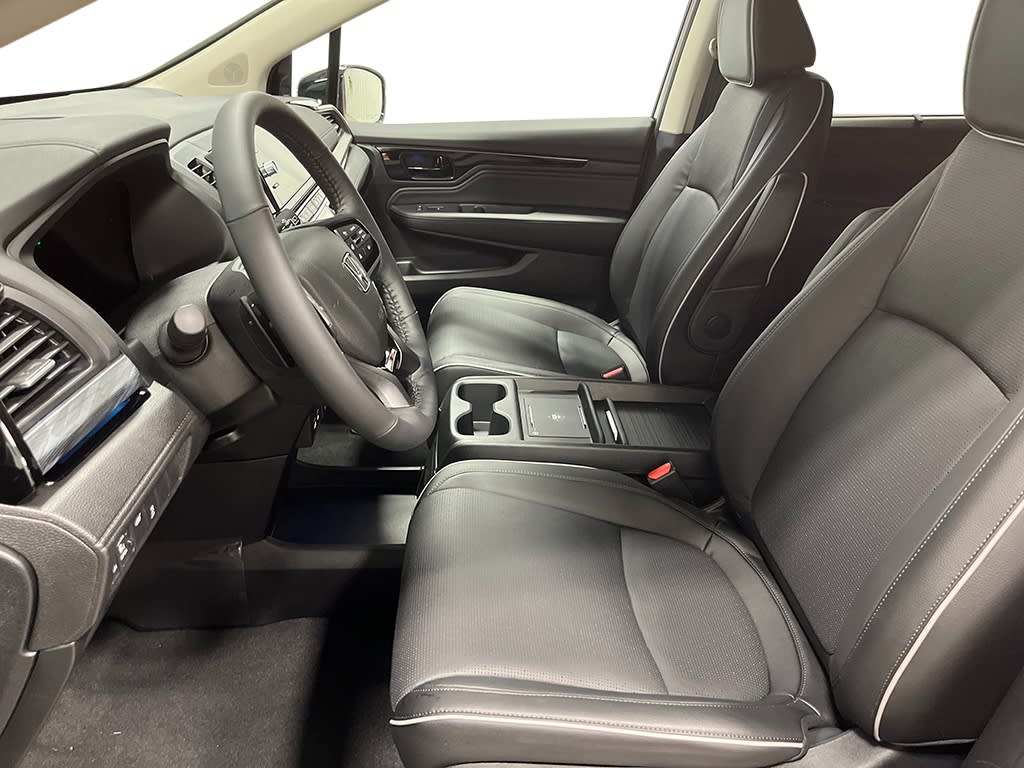 Thumbnail: 2026 Honda Odyssey - 9
