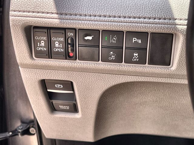 Thumbnail: 2019 Honda Odyssey - 29