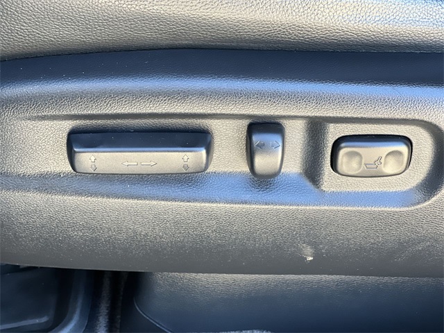 Thumbnail: 2013 Honda Pilot - 30