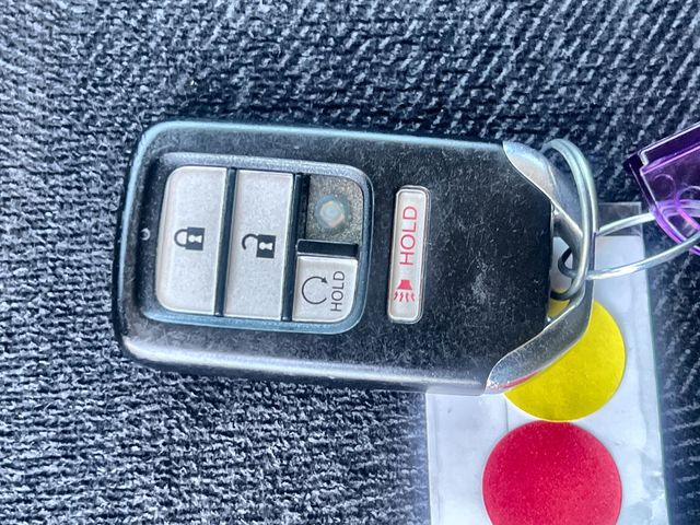 Thumbnail: 2018 Honda Pilot - 18