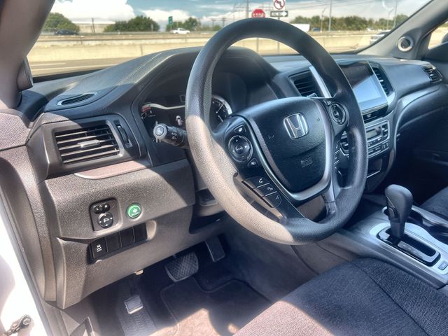 Thumbnail: 2018 Honda Pilot - 10