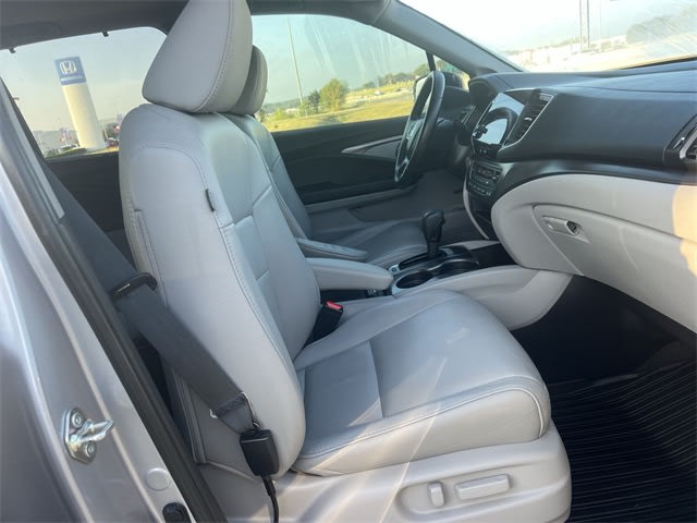 Thumbnail: 2020 Honda Pilot - 20