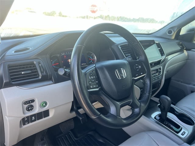 Thumbnail: 2020 Honda Pilot - 2