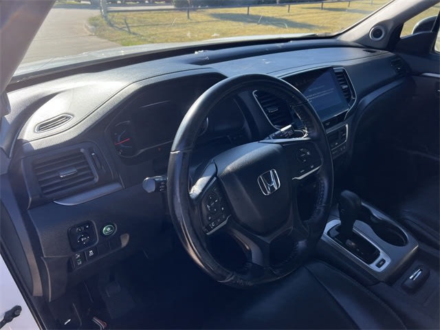 Thumbnail: 2019 Honda Pilot - 10