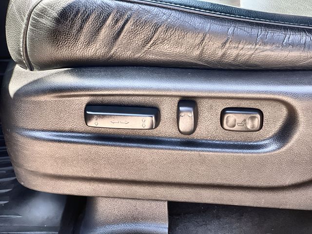 Thumbnail: 2017 Honda Pilot - 32