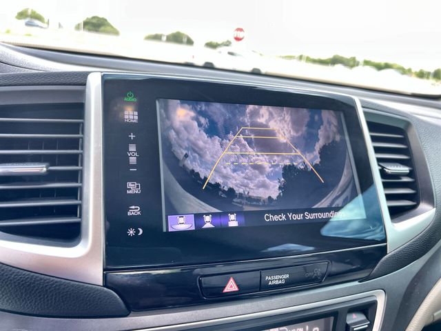 Thumbnail: 2016 Honda Pilot - 26