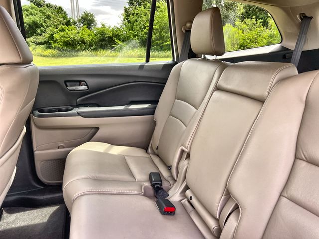 Thumbnail: 2016 Honda Pilot - 22